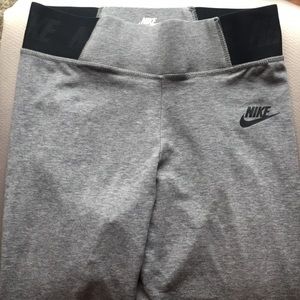 Nike leggings